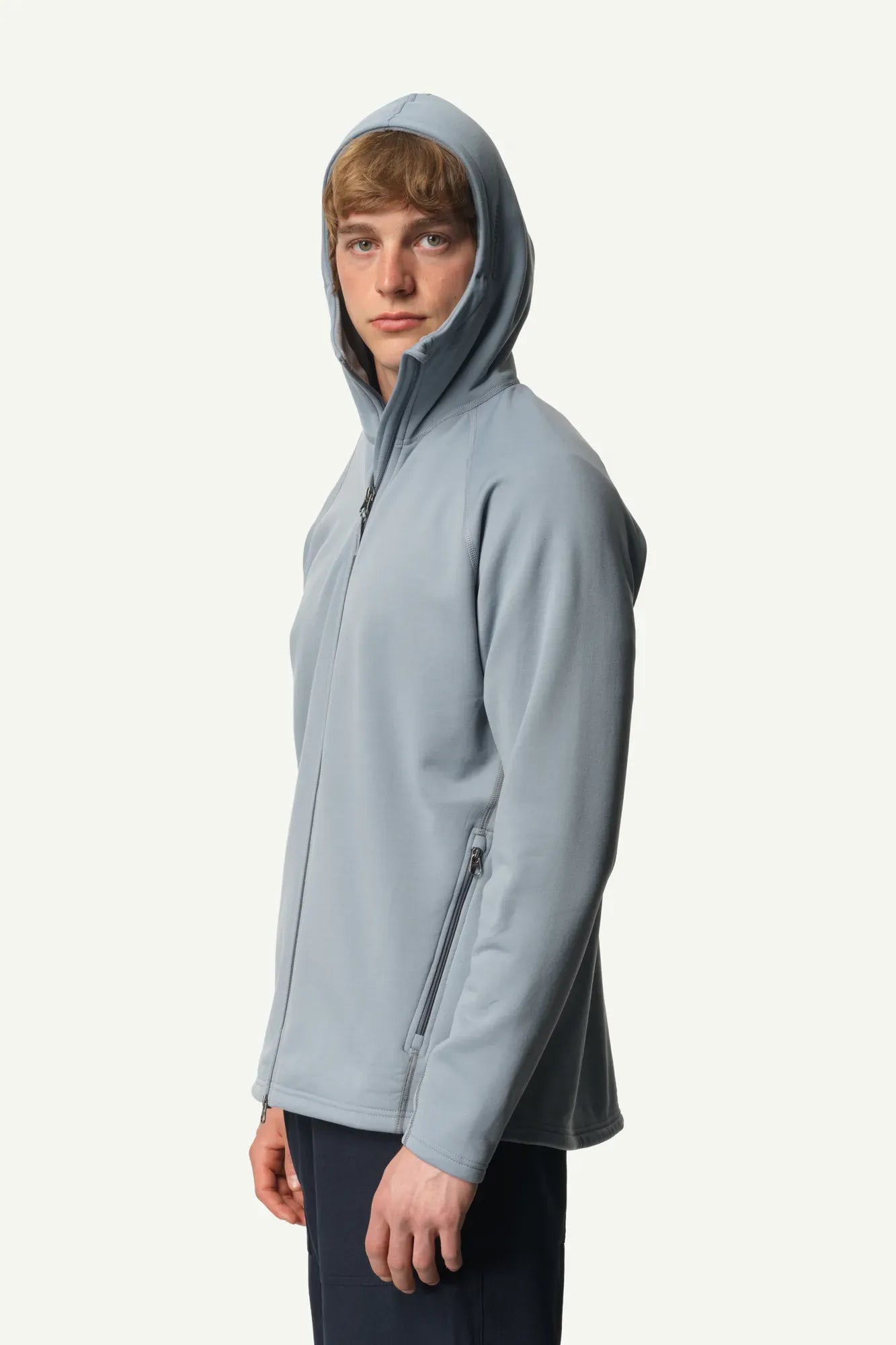 830019_F20_300_Men_Power_Up_Houdi_brink_blue_c_low