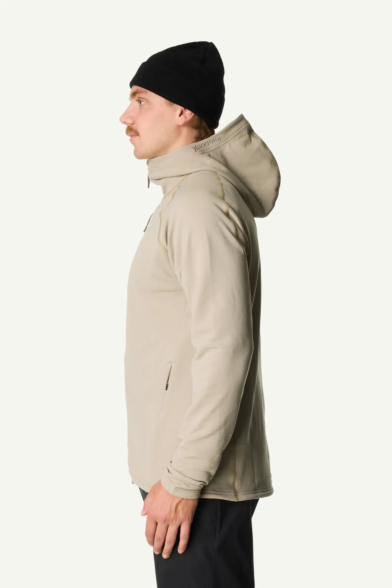 830036_H31_201_Men_Aero_Houdi_powder_green_c_low