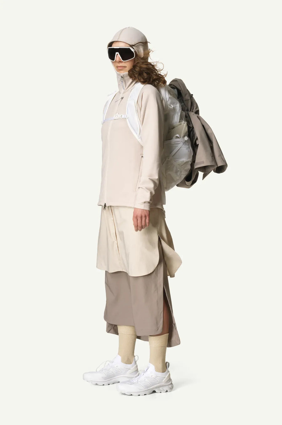 830037_191_100_Women_Aero_Houdi_foggy_mountain_C459_c_low