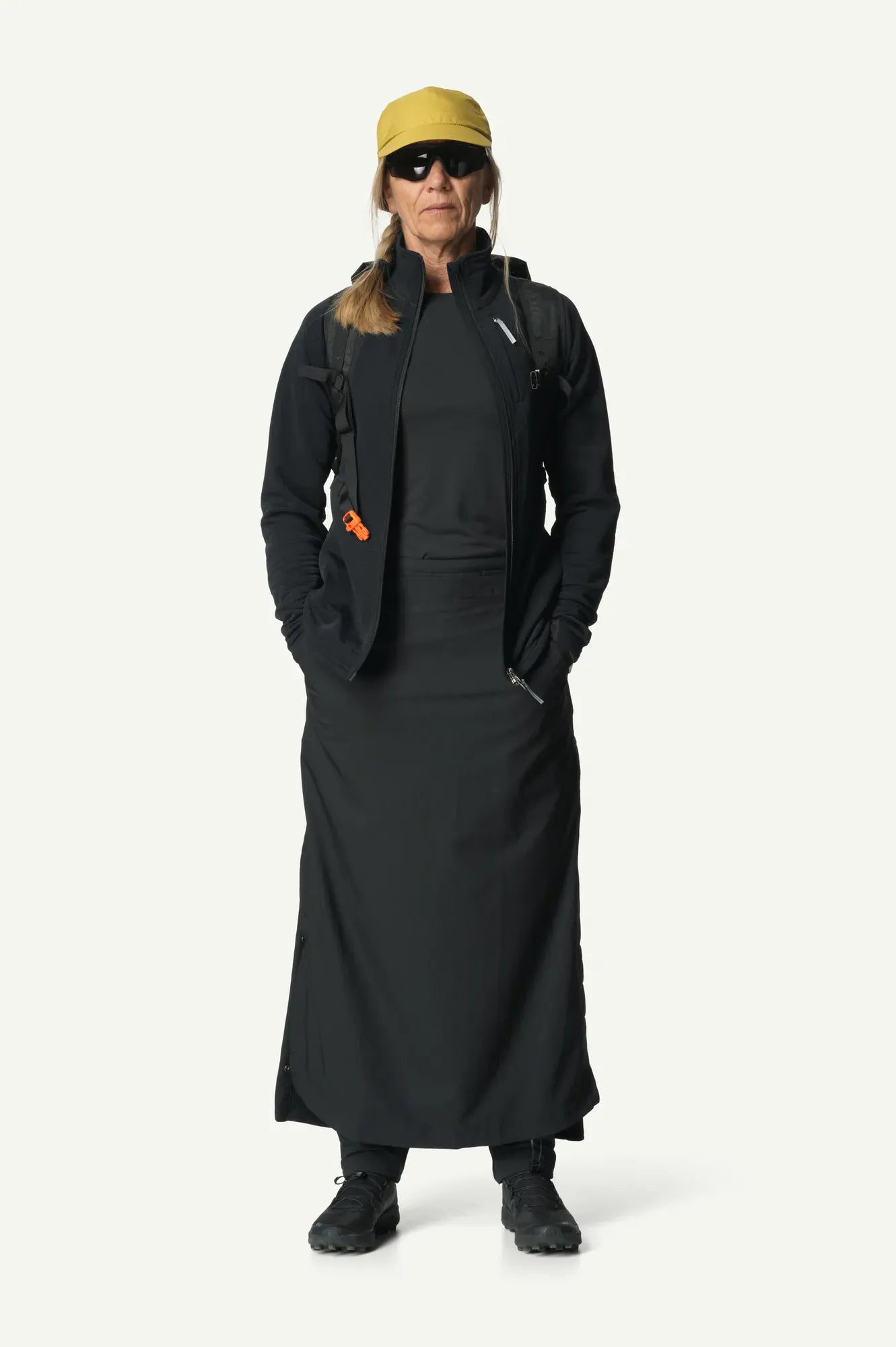 830040_900_100_Women_Aero_Jacket_true_black_C473_c_low