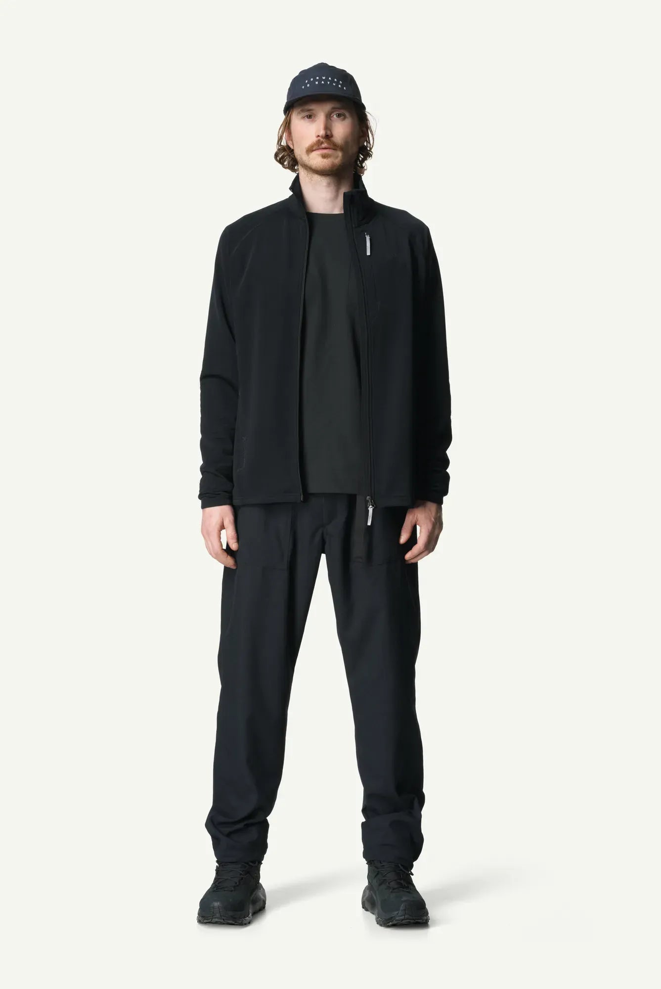 830041_900_100_Men_Aero_Jacket_true_black_C103_c_low