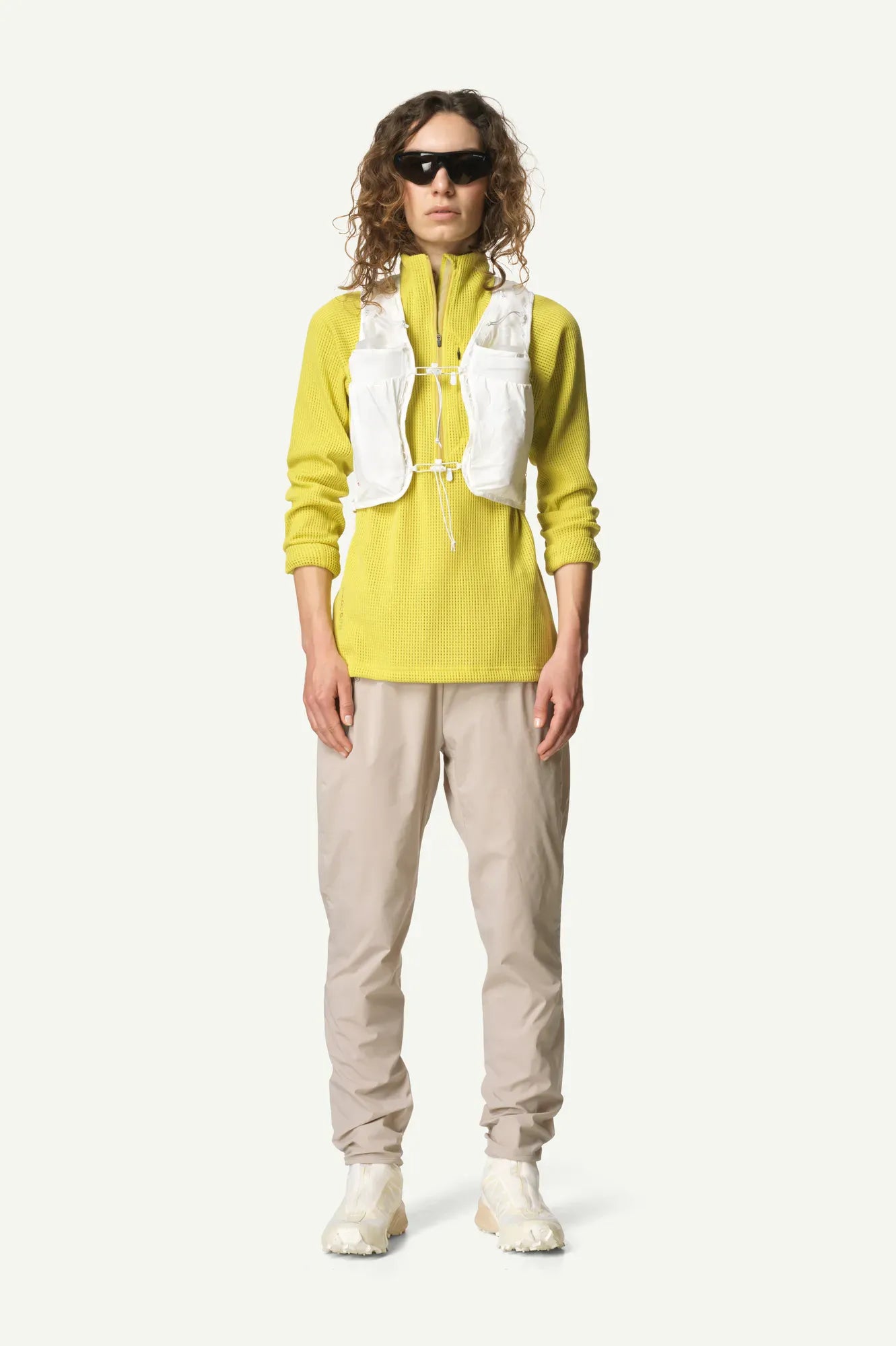 830046_F23_100_Women_Pace_Flow_Half_Zip_be_the_light_green_C459_c_low