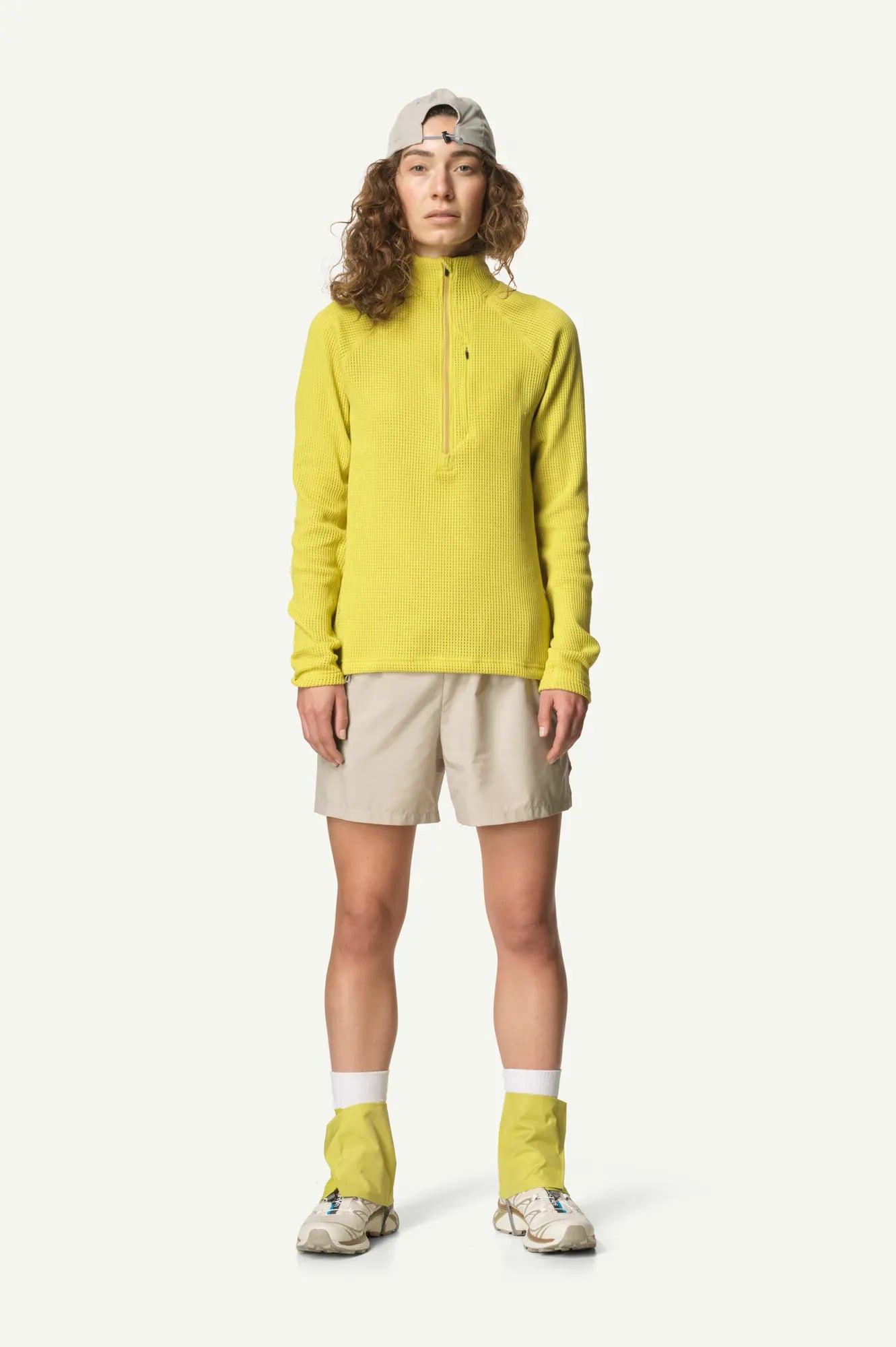 830046_F23_101_Women_Pace_Flow_Half_Zip_be_the_light_green_C459_c_low