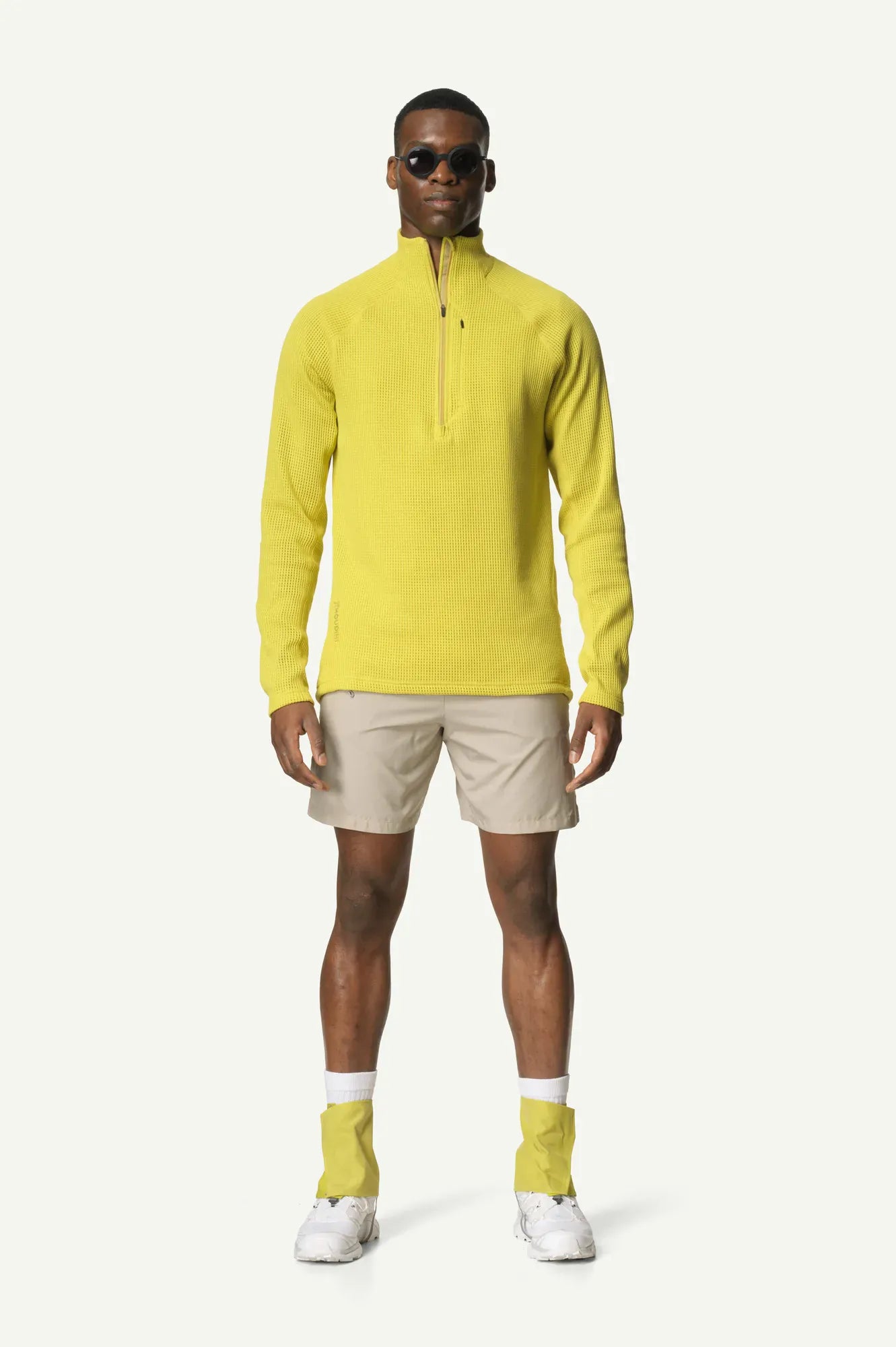 830047_F23_101_Men_Pace_Flow_Half_Zip_be_the_light_green_C115_c_low