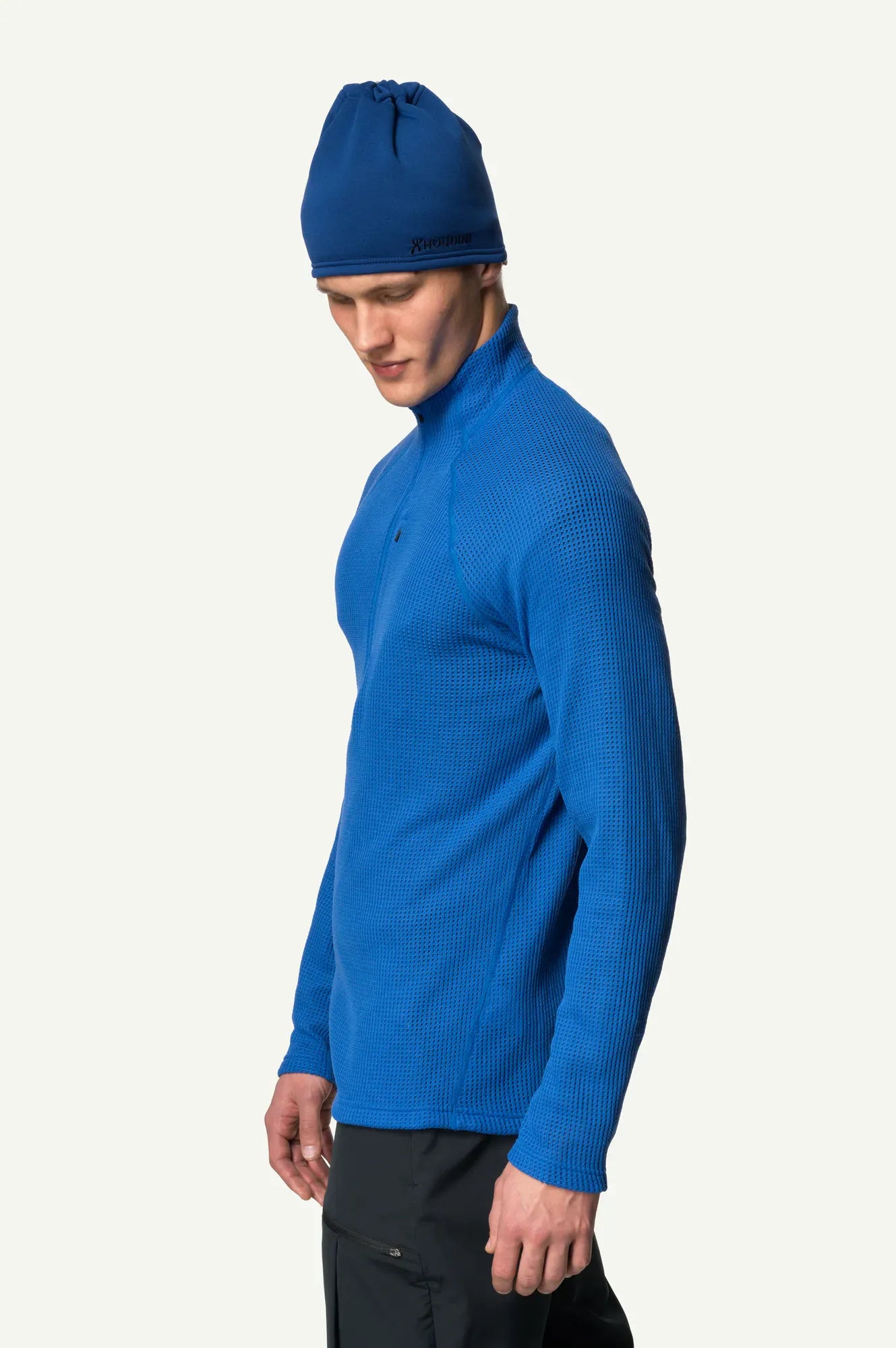 830047_G64_201_Men_Pace_Flow_Half_Zip_sapphire_blue_B476_c_low