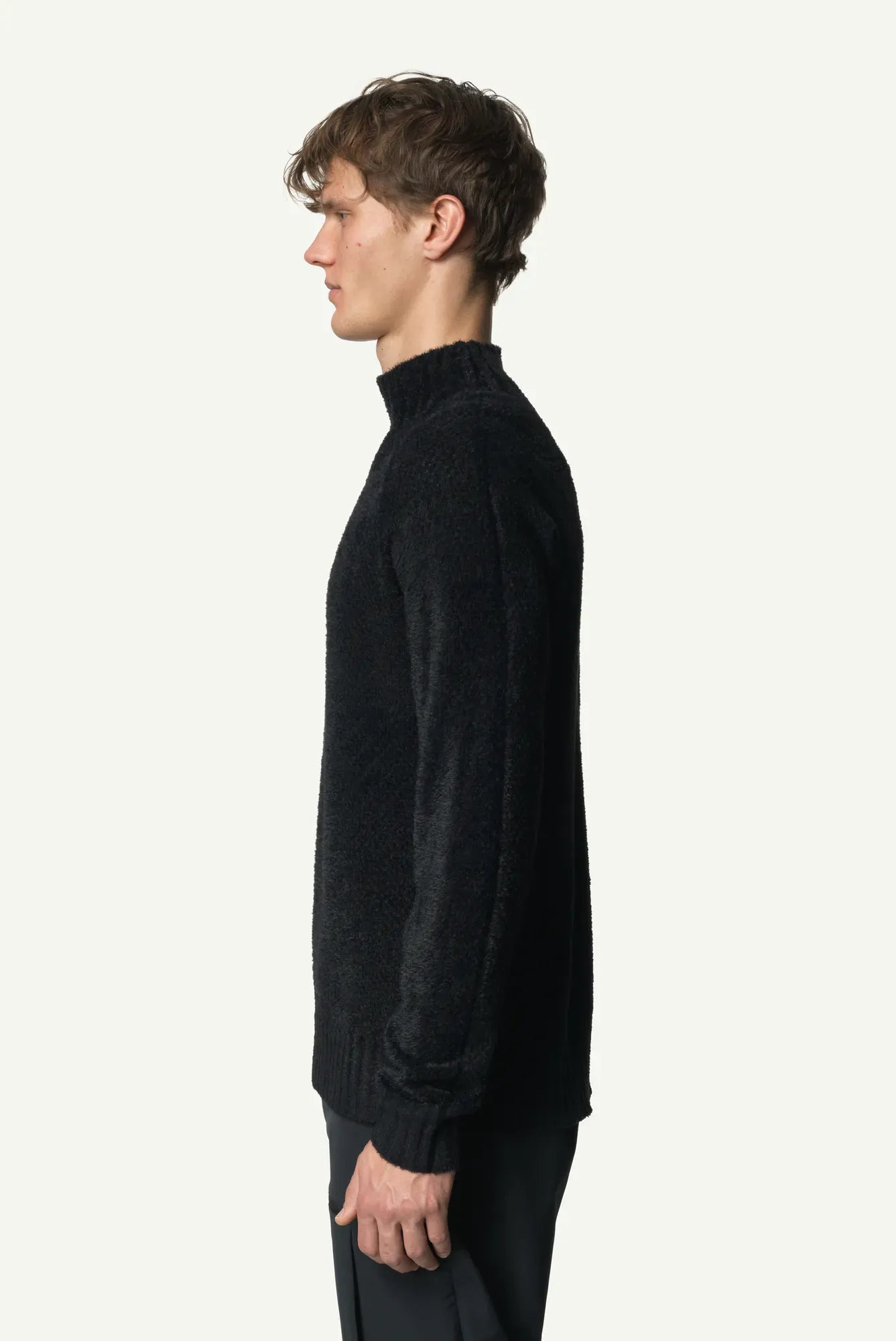 830061_900_201_Men_Lykan_Crew_true_black_B476_c_low