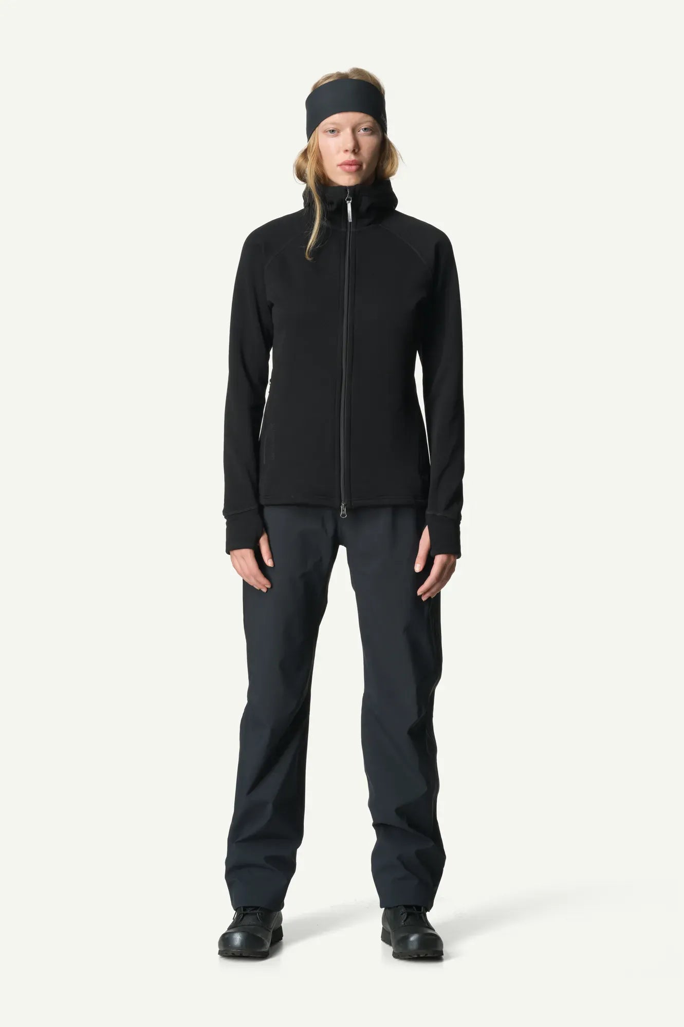 830062_900_101_Women_Power_Houdi_true_black_B157_c_low