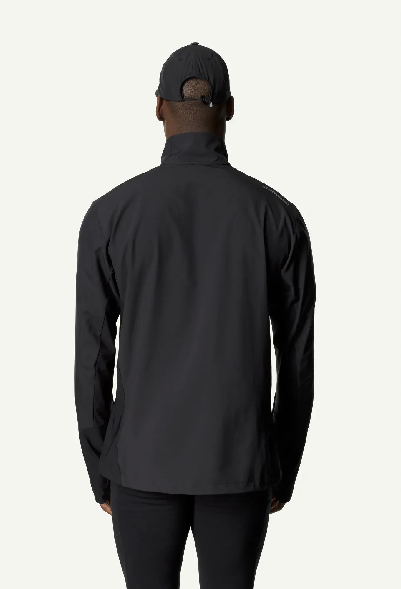 840005_900_202_Men_Pace_Wind_Jacket_true_black_c_low