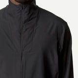 840005_900_600_Men_Pace_Wind_Jacket_true_black_c_low