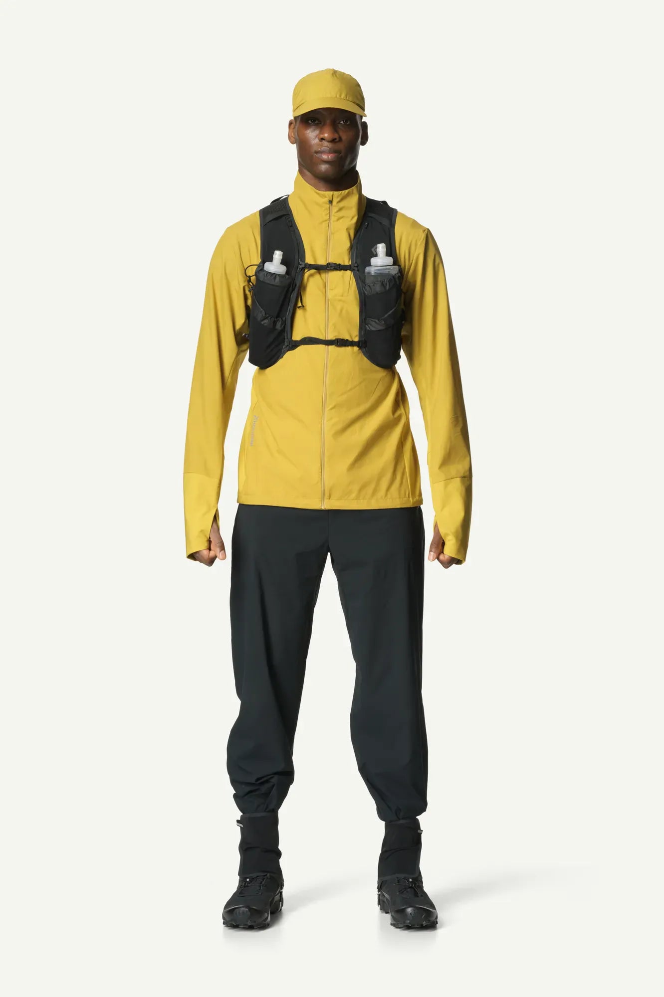 840005_F22_100_Men_Pace_Wind_Jacket_gone_green_C115_c_low
