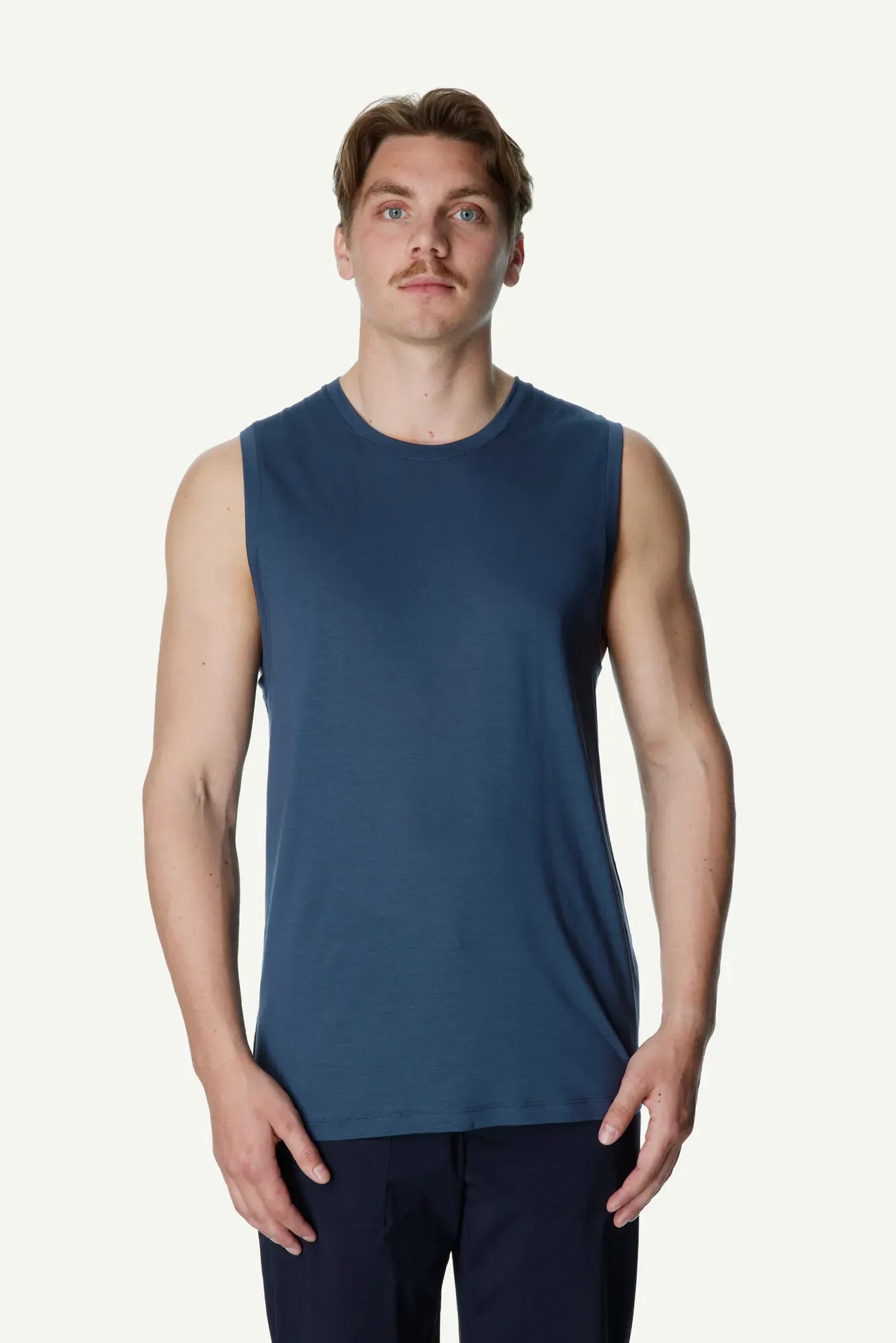 840047_700_200_Men_Tree_Tank_big_bang_blue_A372_c_low