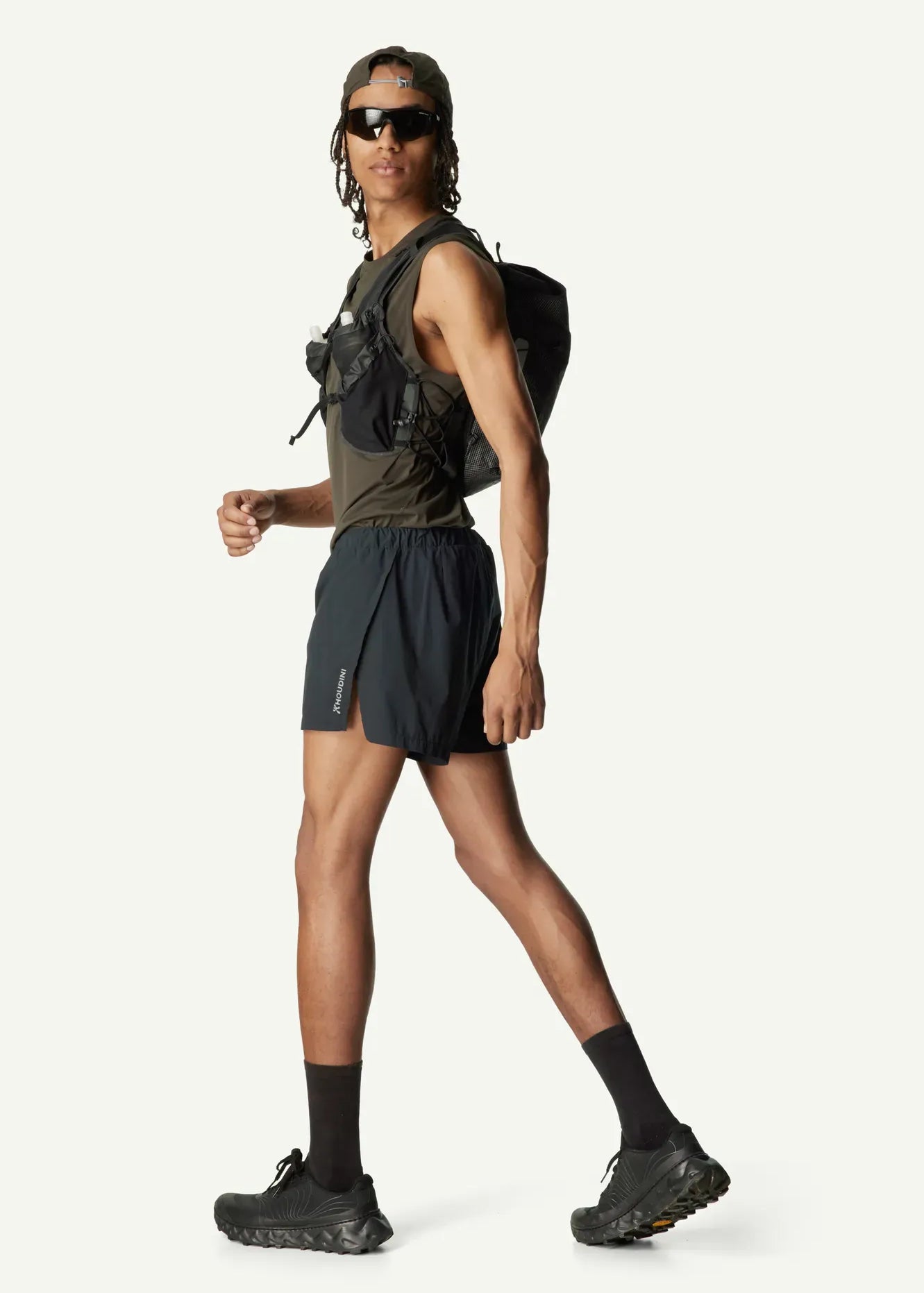840061_900_101_Men_Pace_Split_Shorts_true_black_A815_c_low