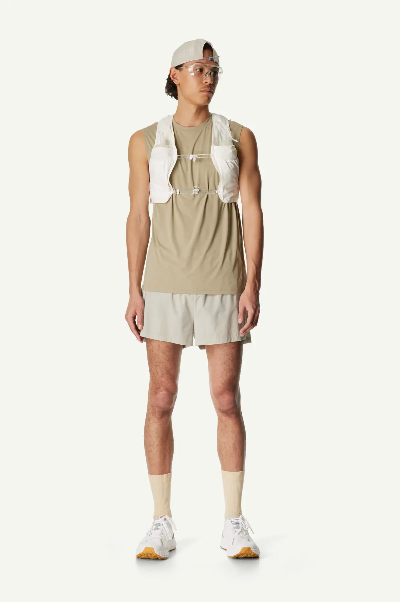840061_H28_100_Men_Pace_Split_Shorts_greenish_gray_A675_c_low