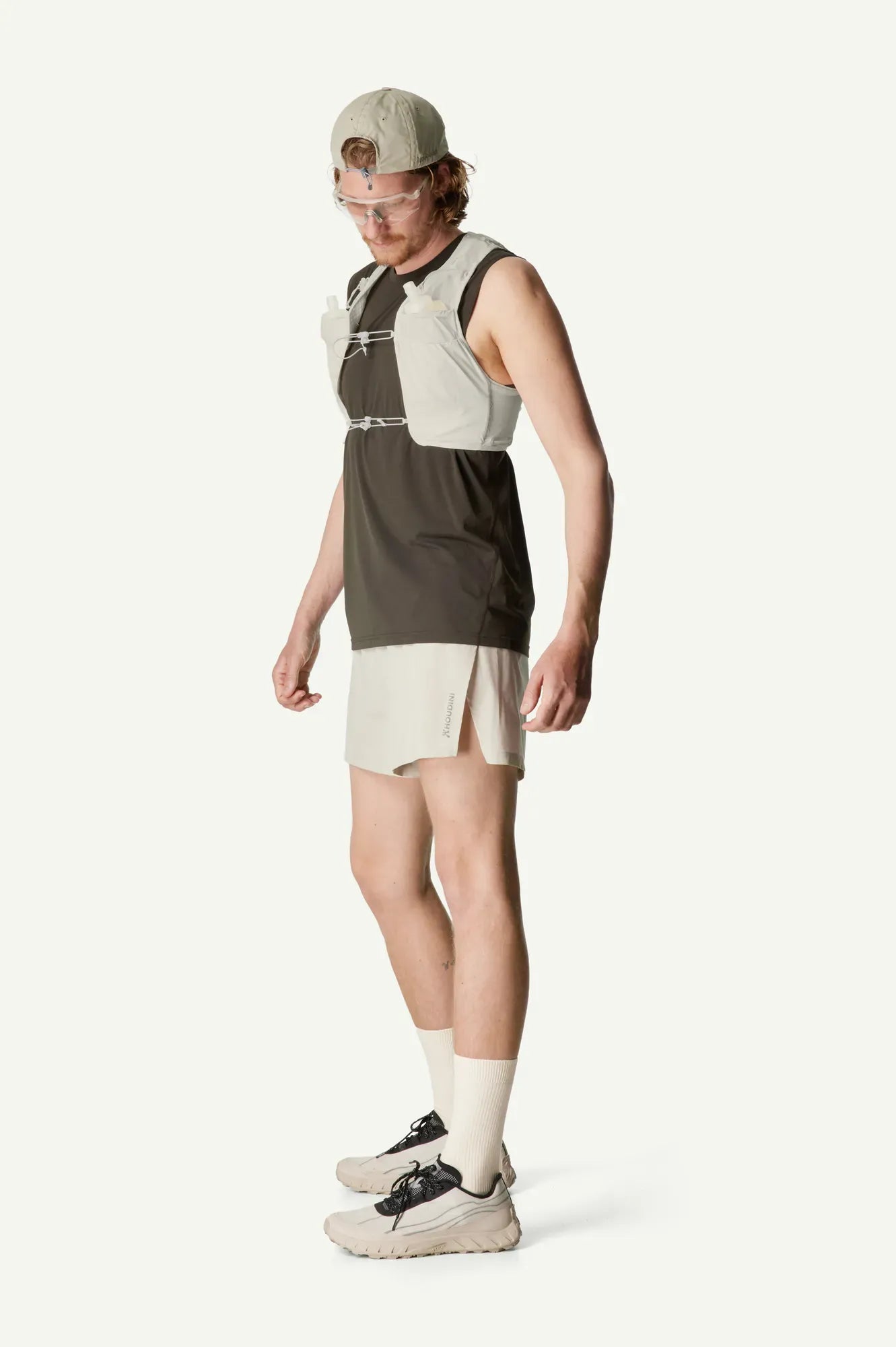840061_H28_105_Men_Pace_Split_Shorts_greenish_gray_A390_c_low