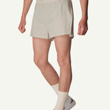 840061_H28_200_Men_Pace_Split_Shorts_greenish_gray_A390_c_low