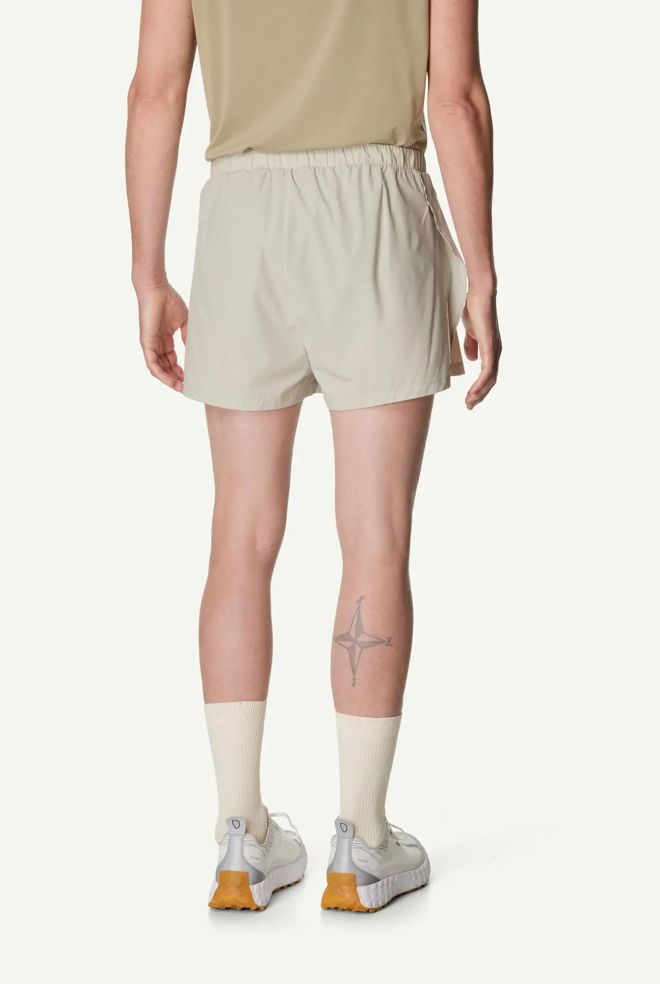 840061_H28_202_Men_Pace_Split_Shorts_greenish_gray_A390_c_low