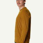 840063_G65_201_Men_Pace_Air_LS_Tee_greenish_gold_A372_c_low