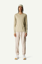 840063_H31_100_Men_Pace_Air_LS_tee_A815_c_low