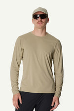 840063_H31_200_Men_Pace_Air_LS_Tee_powder_green_A372_c_low