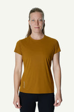 840068_G65_200_Women_Pace_Air_Tee_greenish_gold_A100_c_low