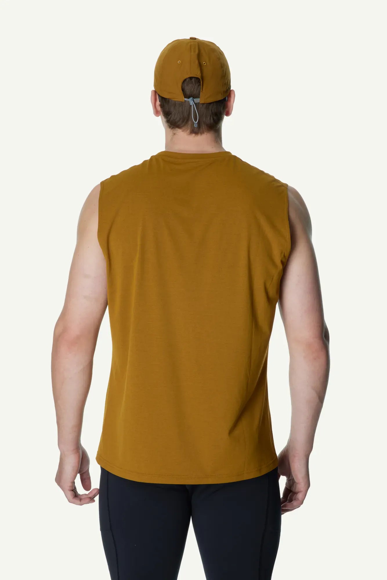840070_G65_202_Men_Pace_Air_Tank_greenish_gold_A372_c_low