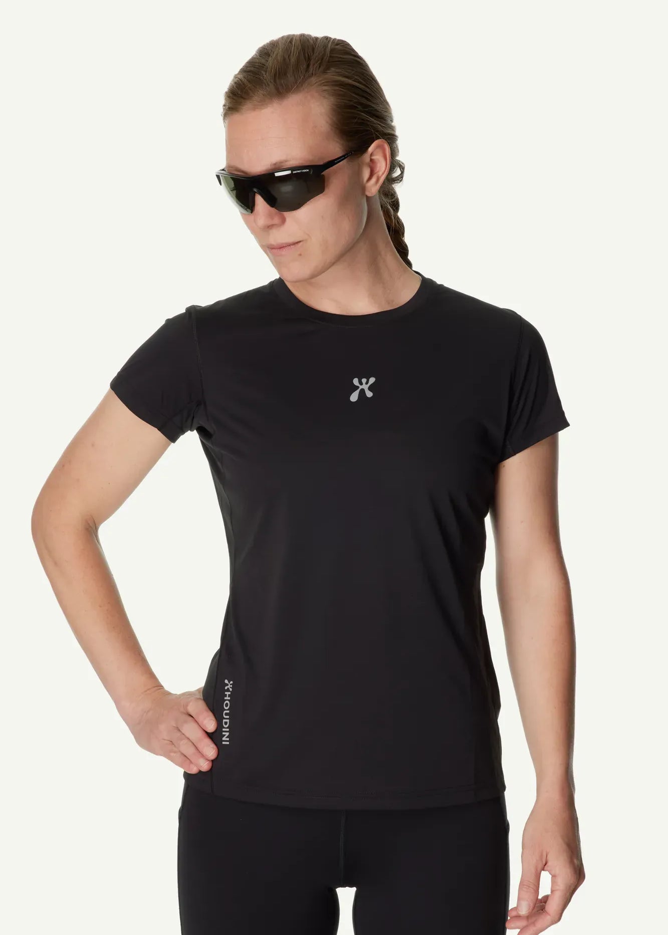 840072_900_200_Women_Pace_Air_Message_Tee_true_black_houdini_logo_c_low
