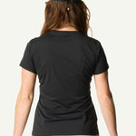 840072_G69_202_Women_Pace_Air_Message_Tee_true_black_houdini_logo_c_low