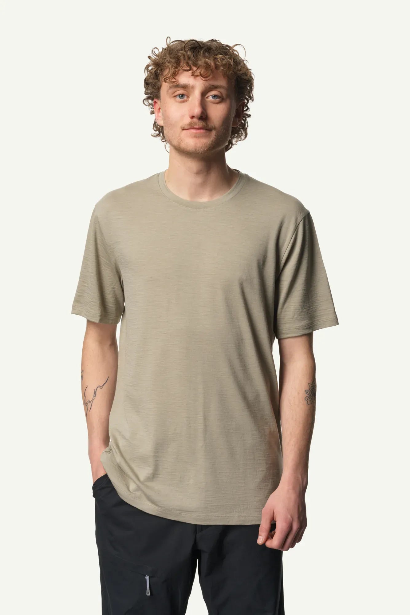840079_H31_200_Men_Puremerino_Tee_powder_green_c_low