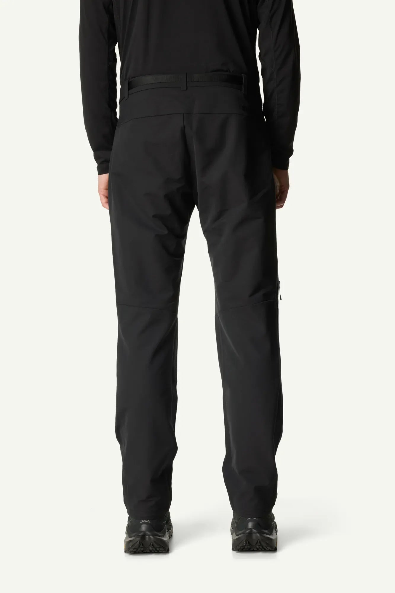 840096_900_202_Men_Alpine_Tech_Pants_true_black_c_low
