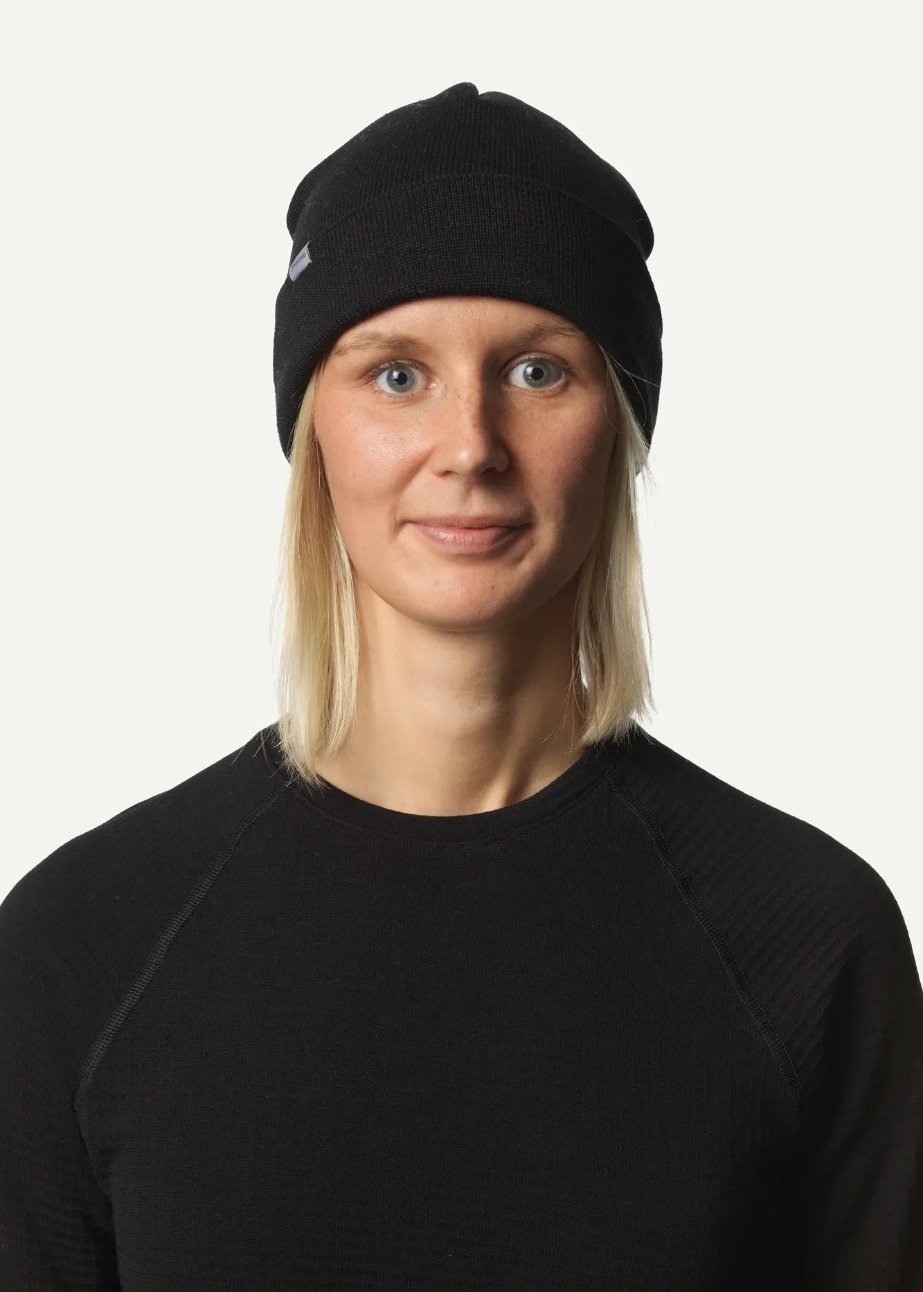 850009_900_200_Women_Brisk_Hat_true_black_c_low