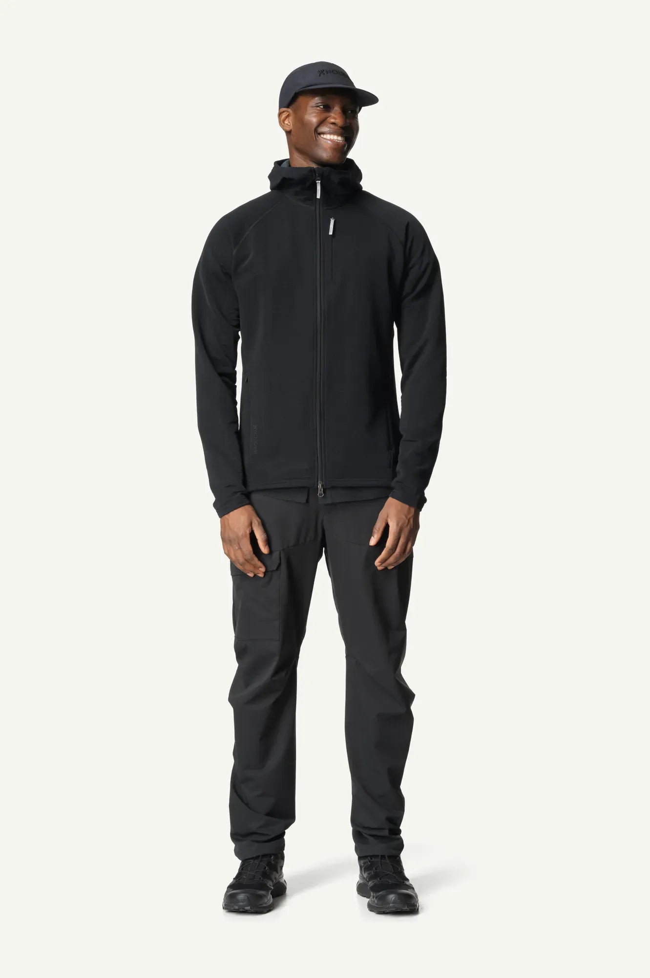 850019_G59_101_Men_Go_Pants_true_black_c_low