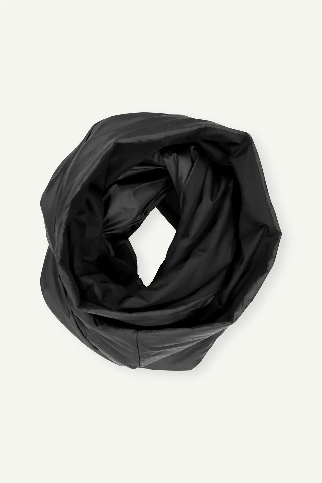 850028_900_501_Double_Loop_true_black_c_low