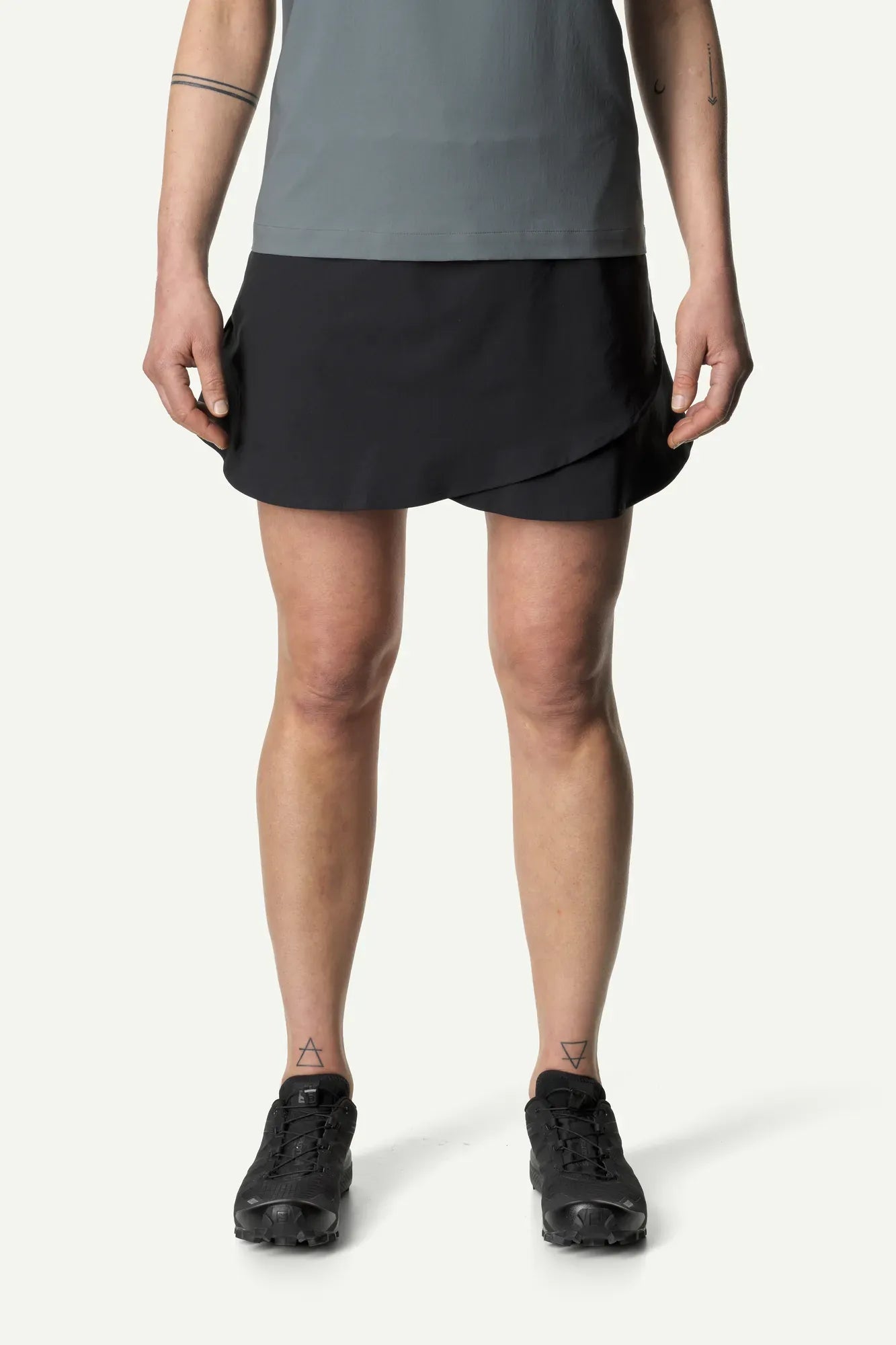 860006_900_200_Women_Skort_true_black_c_low