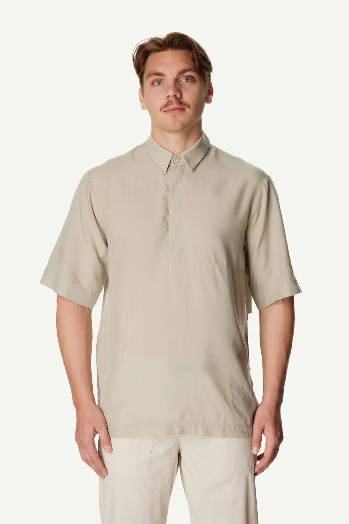 860009_H28_202_Men_Tree_Polo_Shirt_greenish_gray_A372_c_low