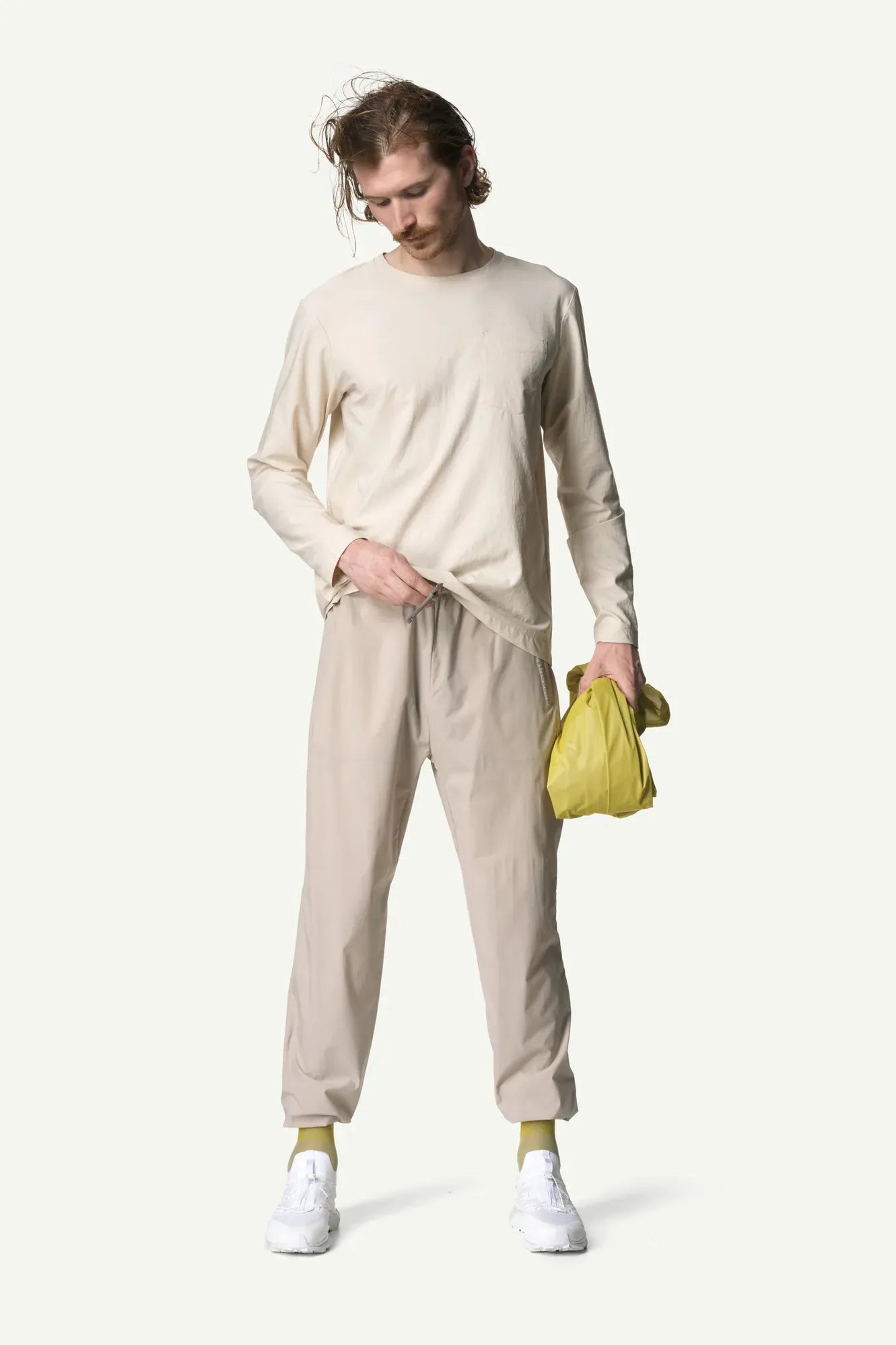 860014_148_100_Men_Pace_Light_Pants_sandstorm_C103_c_low