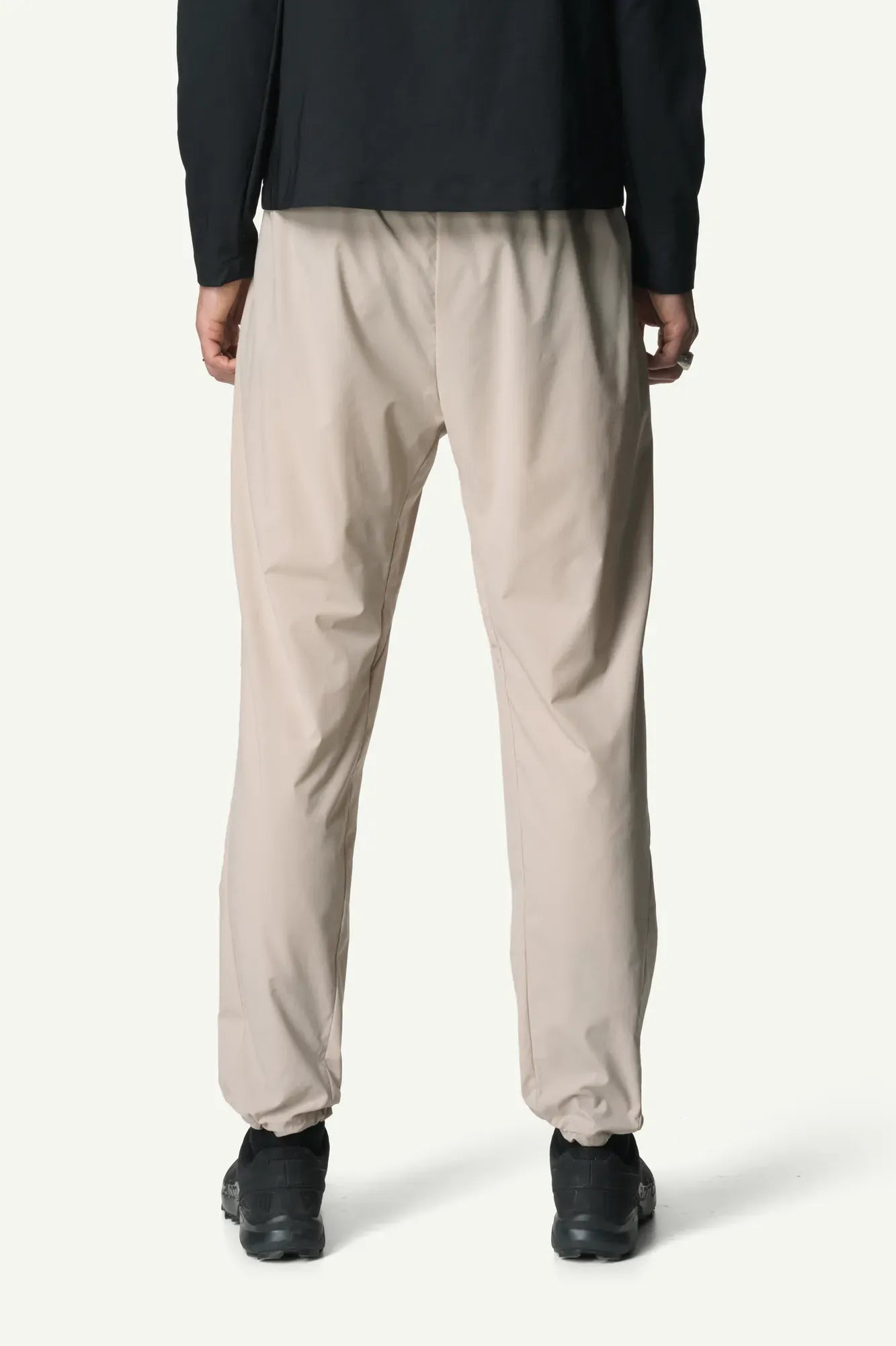 860014_148_202_Men_Pace_Light_Pants_sandstorm_c_low