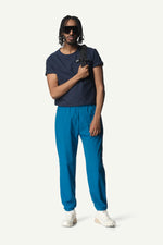 860014_D39_101_Men_Pace_Light_Pants_out_of_the_blue_c_low