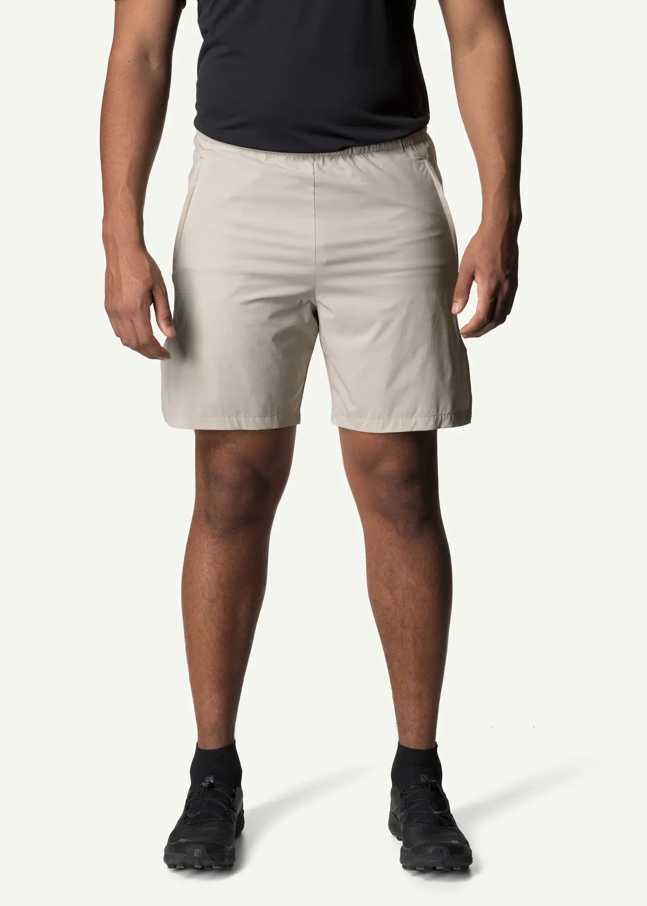 860016_148_200_Men_Pace_Light_Shorts_sandstorm_c_low