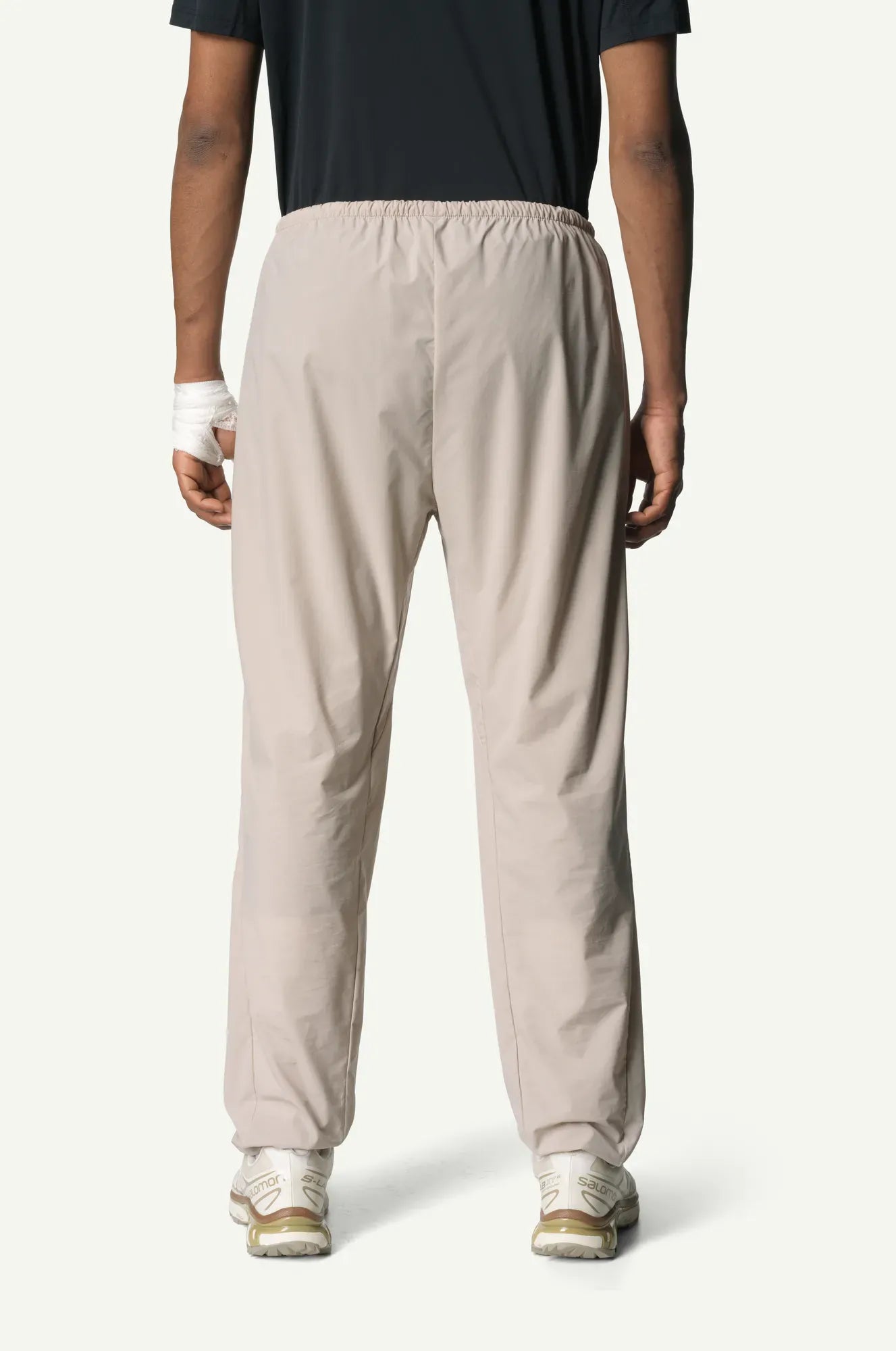 860016_148_205_Men_Pace_Light_Shorts_sandstorm_c_low