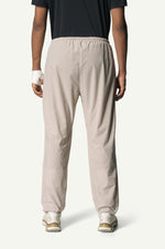 860016_148_205_Men_Pace_Light_Shorts_sandstorm_c_low