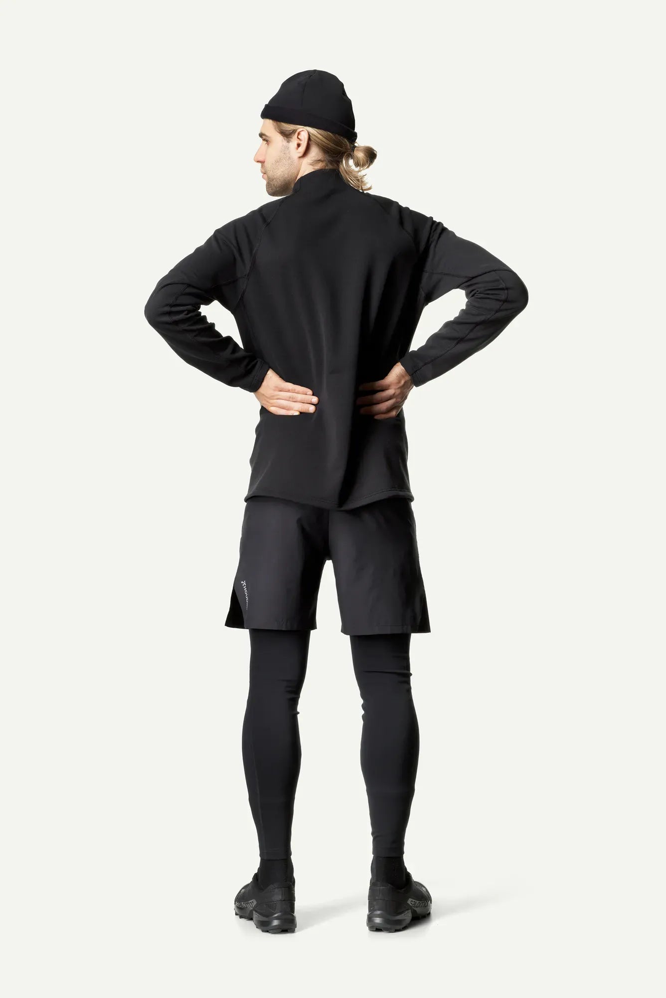 860016_900_100_Men_Pace_LightLigh_Shorts_true_black_c_low