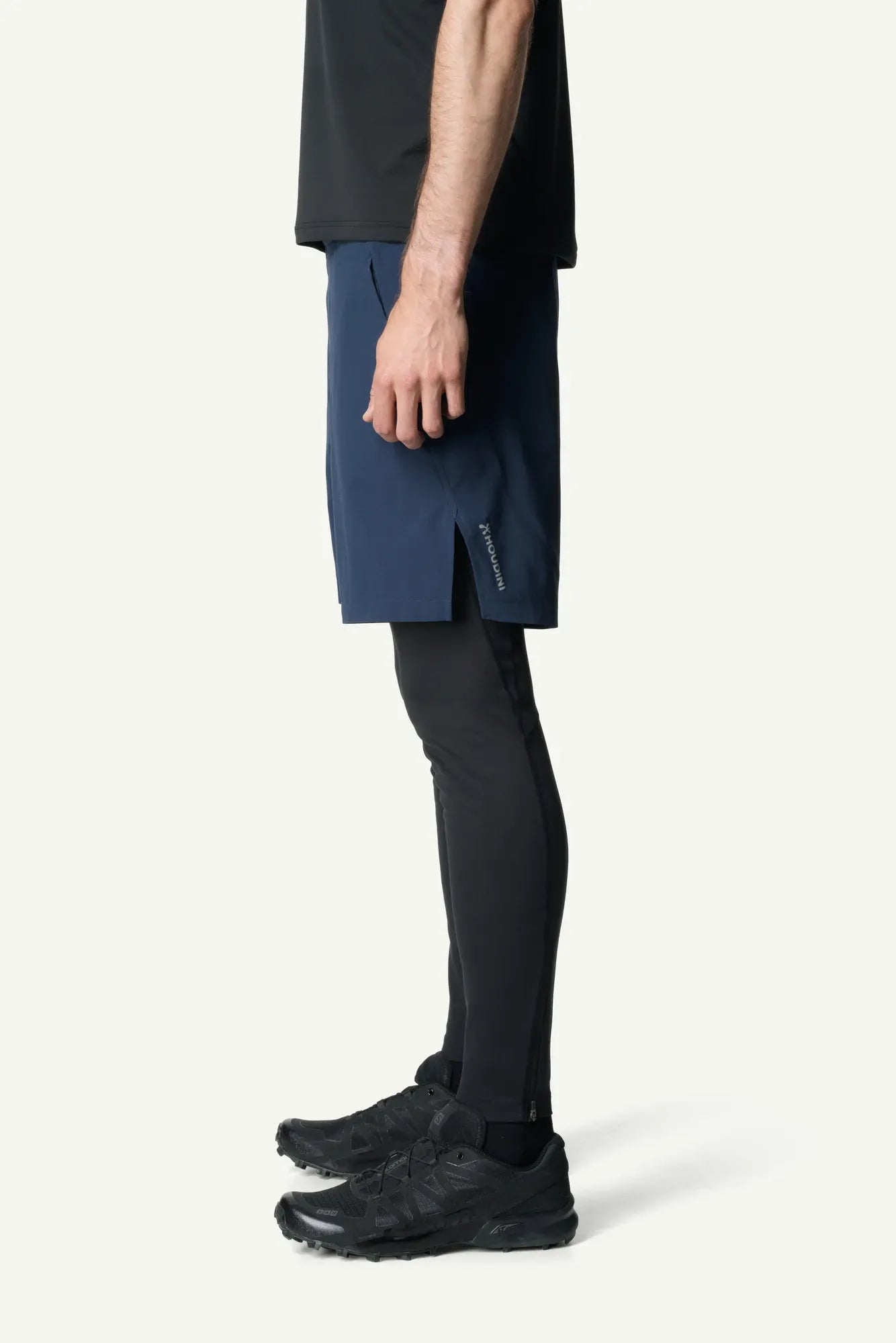 860016_B17_201_Men_Pace_Light_Shorts_big_blue_C107_c_low