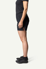 860017_900_201_Women_Pace_Light_Shorts_true_black_c_low