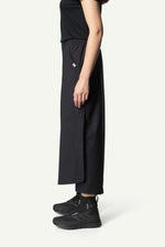 860018_900_201_Women_Walkabout_Skirt_true_black_c_low