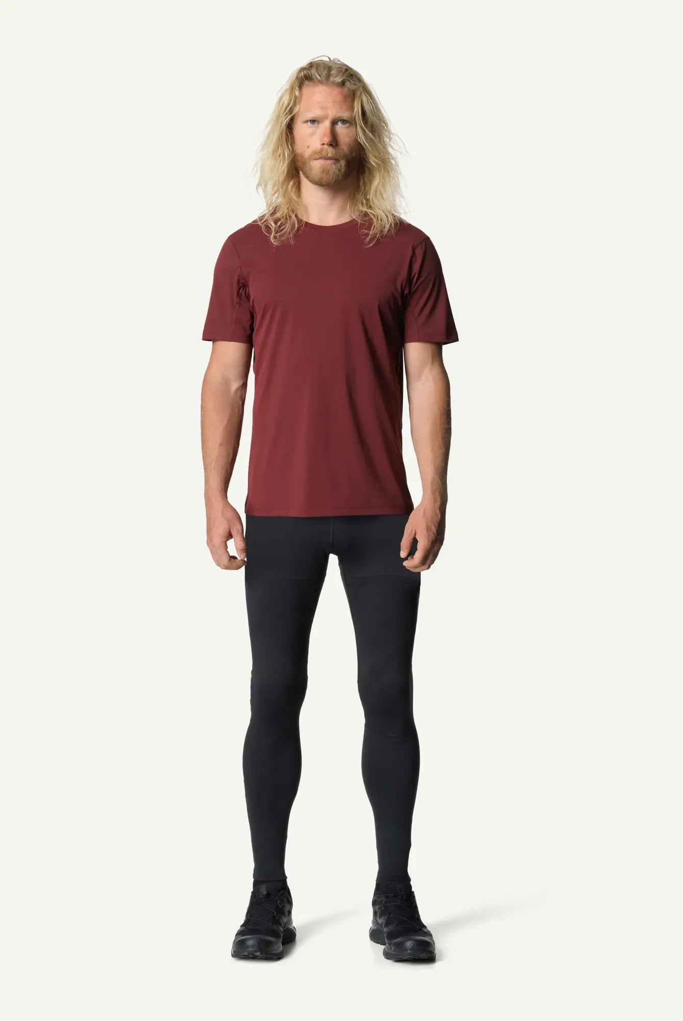 860019_F30_201_Men_Pace_Air_Tee_cab_red_c_low