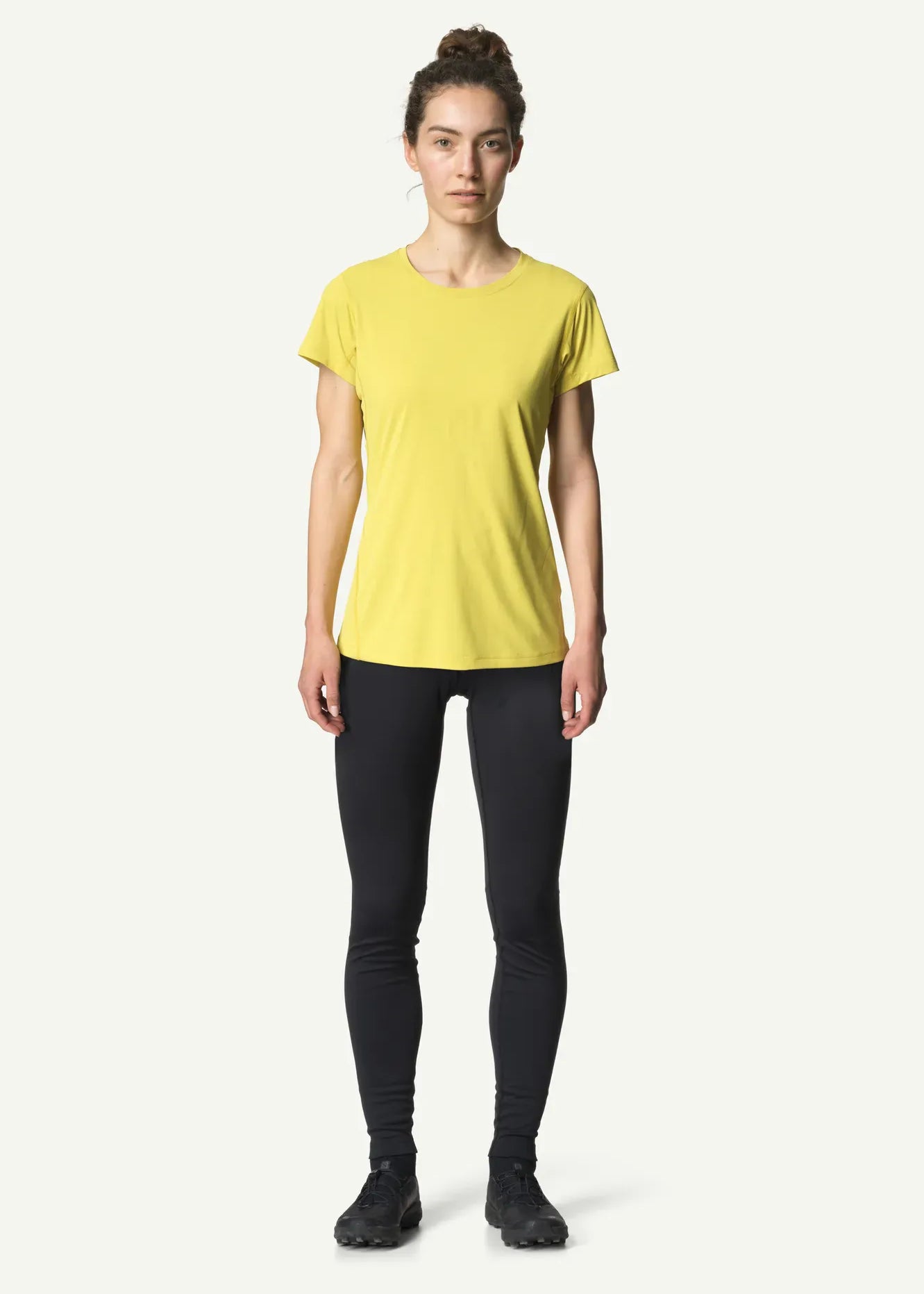 860020_F23_201_Women_Pace_Air_Tee_be_the_light_green_c_low