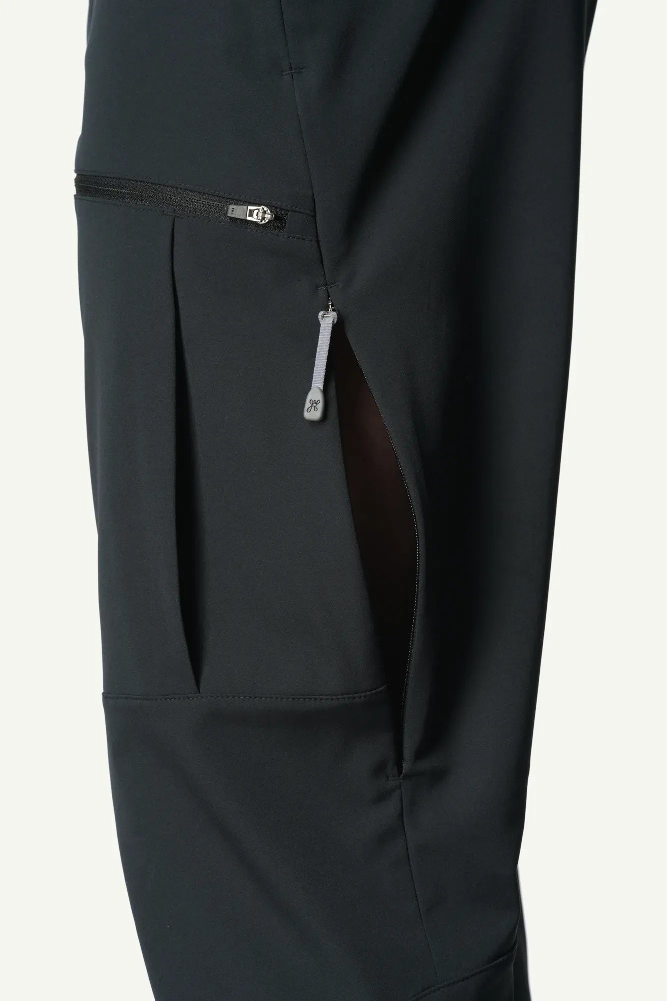 860033_900_203_Men_More_Pants_true_black_c_low