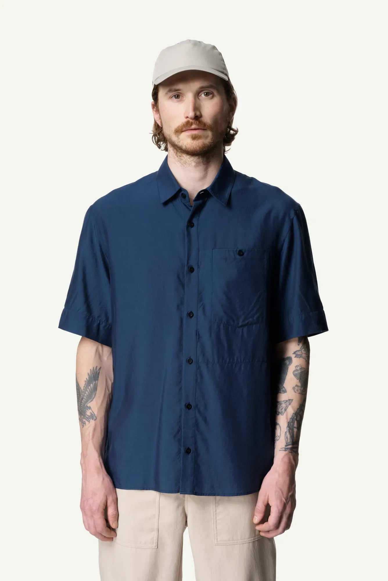 860051_B21_200_Men_Tree_Shortsleeve_Shirt_big_blue_light_C103_c_low