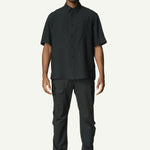 860051_B30_100_Men_Tree_Shortsleeve_Shirt_true_black_light_C115_c_low