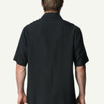 860051_B30_202_Men_Tree_Shortsleeve_Shirt_true_black_light_C112_c_low